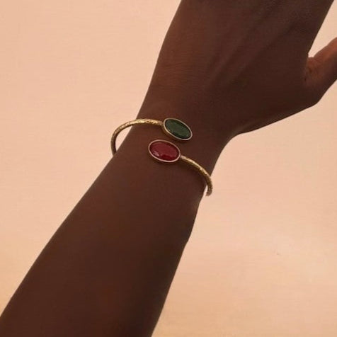Dabo - Håndlaget armbånd i messing med natursteiner - Laget i Senegal