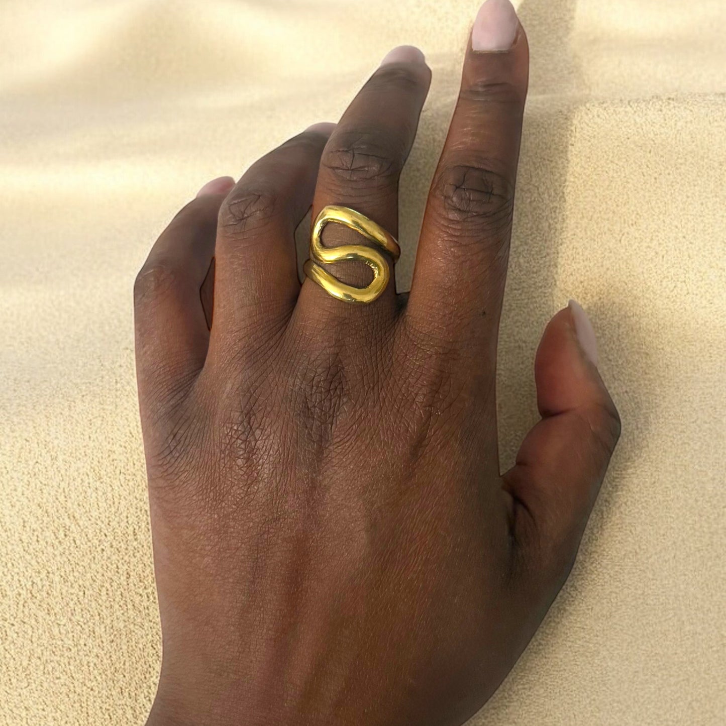 Djourou - Håndlaget krøllet ring
