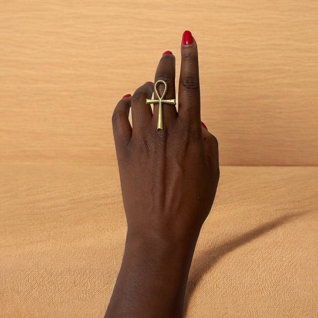Sènou - Ankh-ring - Justerbar messing - Håndlaget i Senegal