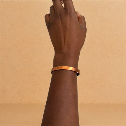 Lengo - Justerbart kobberarmbånd - Håndlaget i Senegal, Vest-Afrika
