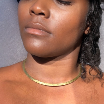 Kura - Hamret Messing Choker Halskjede - Håndlaget i Afrika